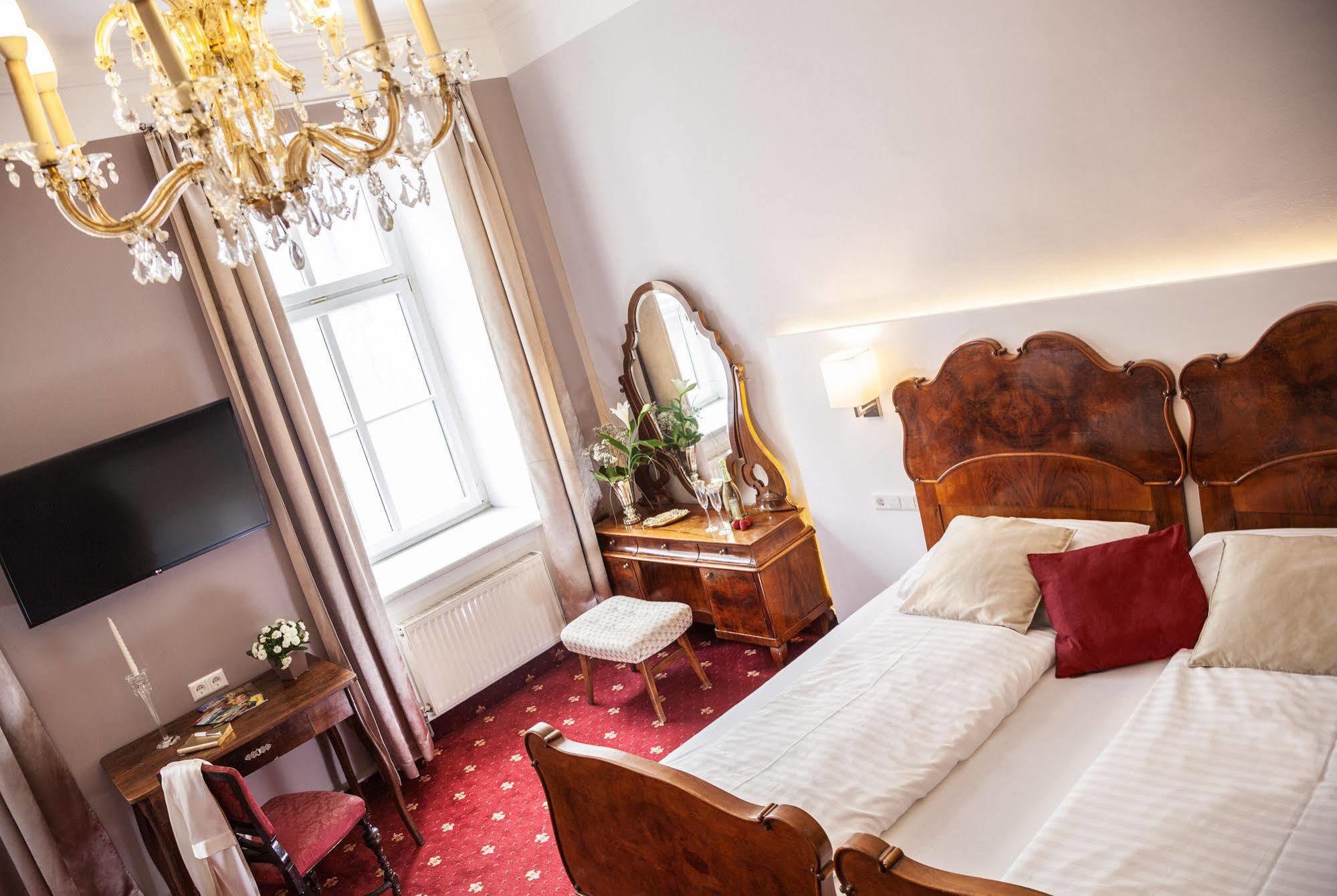 Urban Stay Salzburg City Bagian luar foto